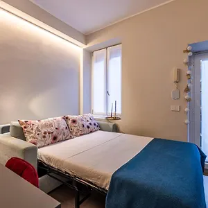 Apartament Duomo A 2 Fermate - Tiny In Pta Venezia, Mediolan